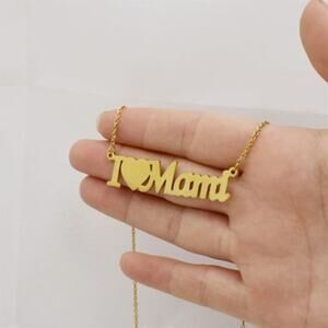 Mother's Day Gift "I love Mama" Necklace